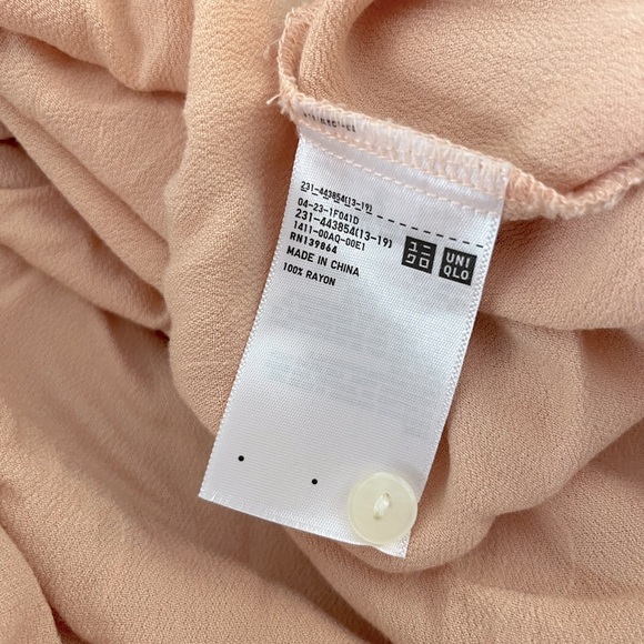 UNIQLO Rayon Georgette Floral Printed Long Sleeve Tunic Top Button Womens Medium - Picture 10 of 10